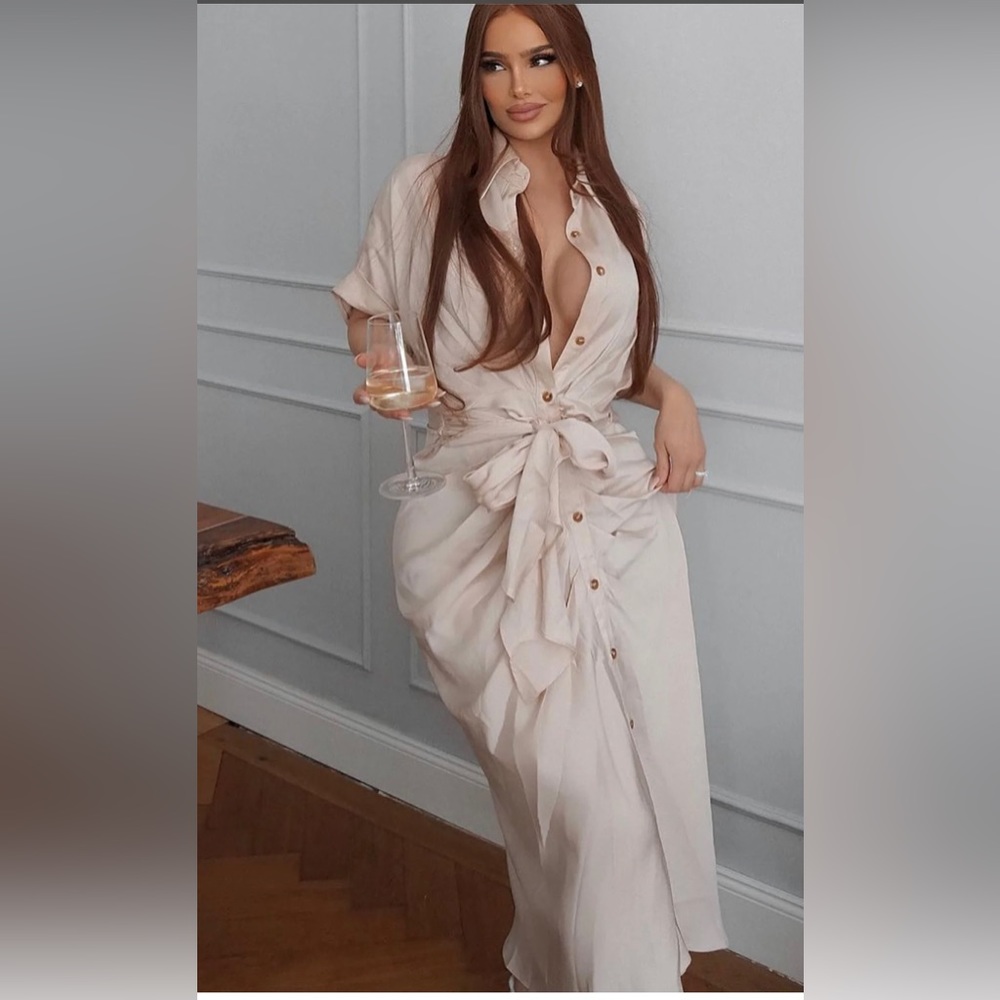 Fashion Nova stuck in the city satin dress Colour Mocha size”XS”true to size $80